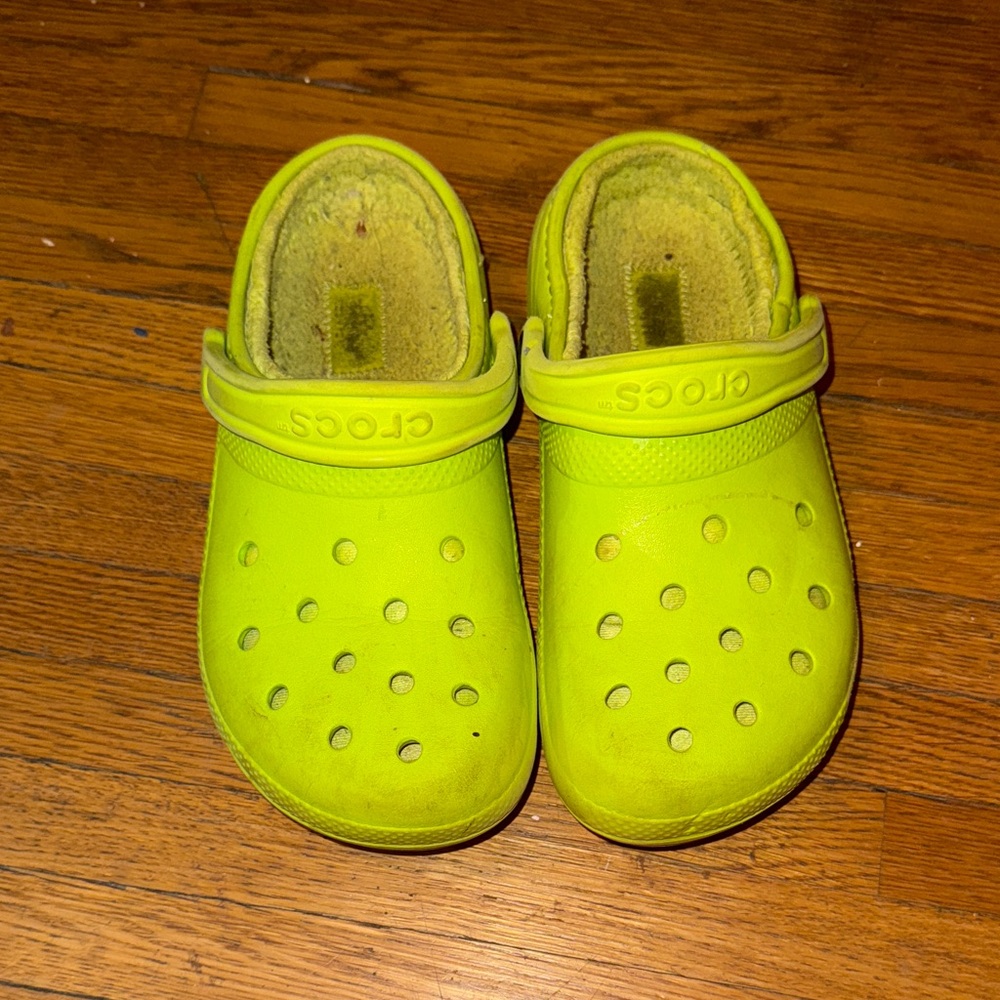 CROCS Kids' Slippers - Bright Yellow